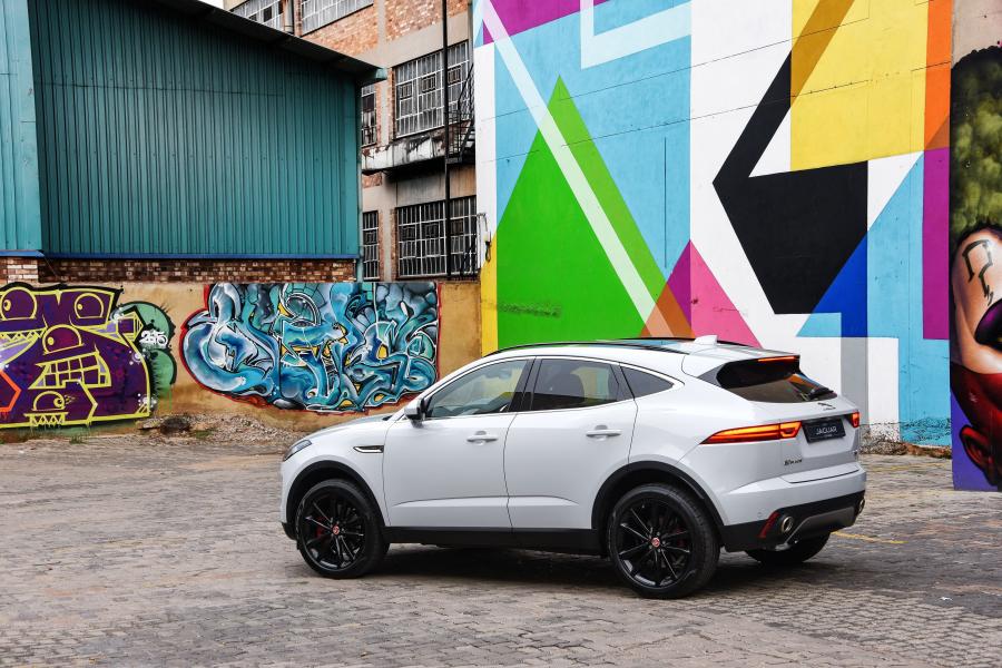  Jaguar E-Pace D240 AWD 2018 года  (ZA) (фото 3 из 8)